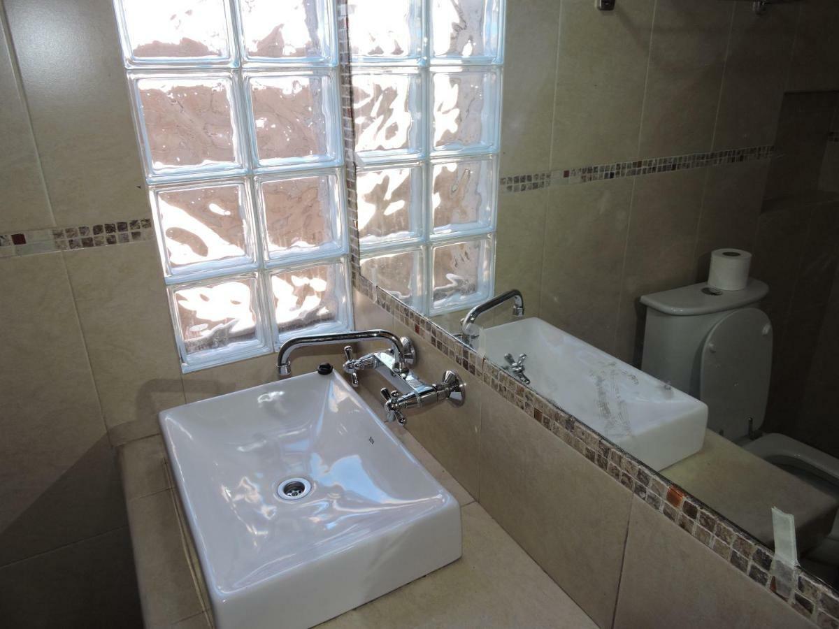 Hostal Casa De Piedra Humahuaca Szoba fotó